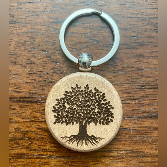 Wooden Tree of Life engraved Keychain - Picture 1 of 4